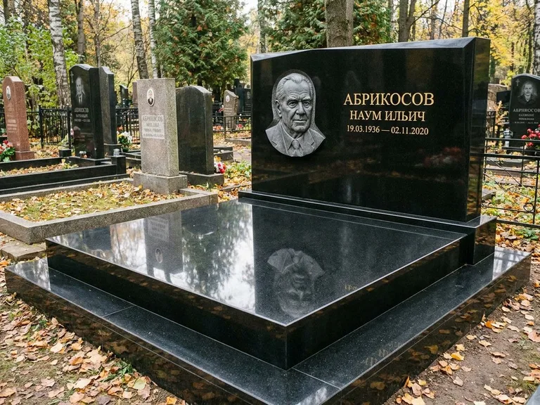 Памятник с барельефом — выполненная работа 37 в Тольятти