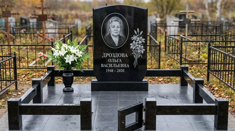Памятник с гравировкой лилий — выполненная работа «Дроздова» в Тольятти