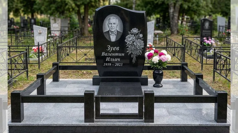 Памятник с гравировкой пионов — выполненная работа «Зуев» в Тольятти