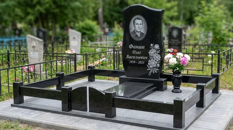 Памятник с гравировкой пионов — выполненная работа «Фомин» в Тольятти