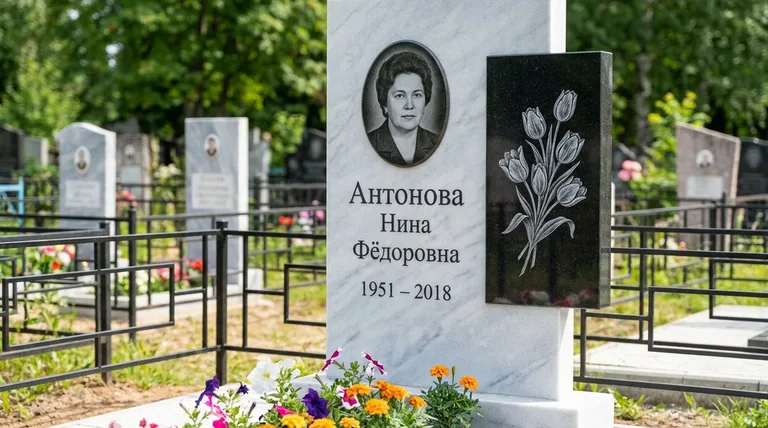 Памятник с гравировкой тюльпанов — выполненная работа «Антонова» в Тольятти