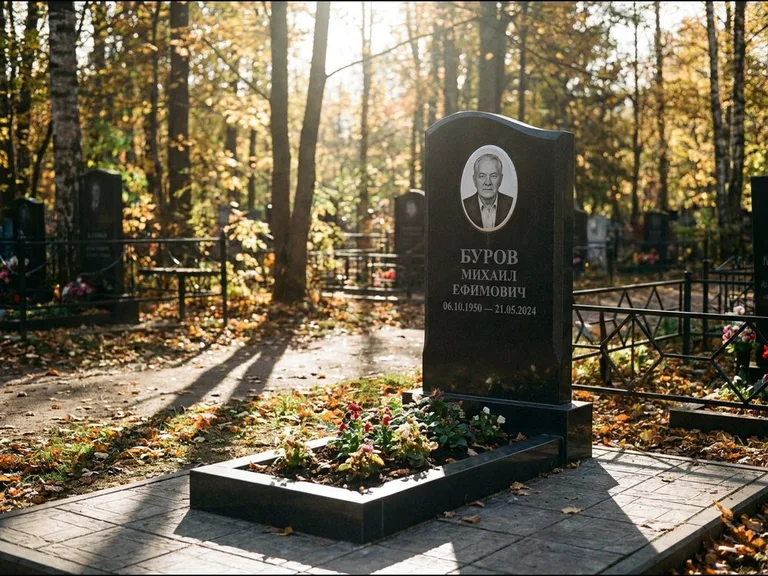 Овальный керамический портрет — установленная работа в Тольятти