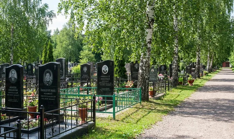 Новейшее кладбище в Ставрополя