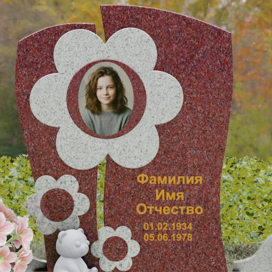 Комбинированный памятник с цветком и медвежонком, гранит Лезниковский
