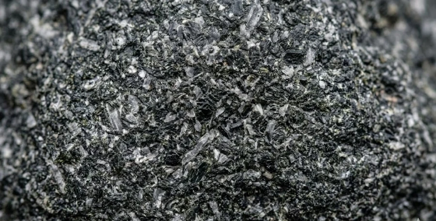 krupnyy-plan-granita-gabbro-diabaz