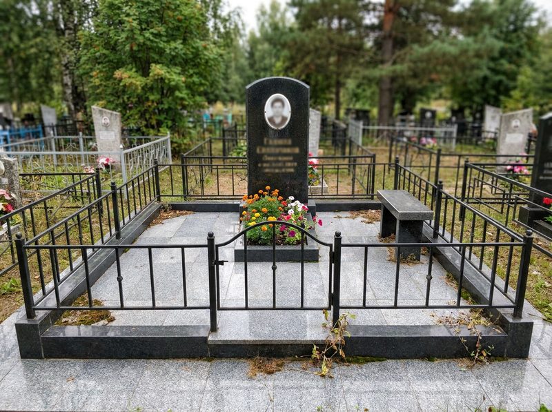 Благоустройство могилы в Тольятти — пример 3